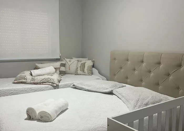 Apartment Com Tres Quartos E Ar-condicionado Porto Alegre